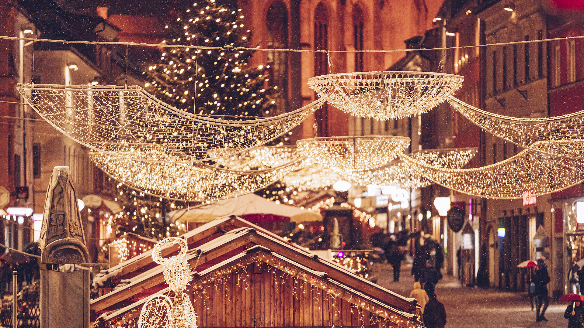 Advent in Villach mit Blick auf den Hauptplatz Advent in Villach mit Blick auf den Hauptplatz